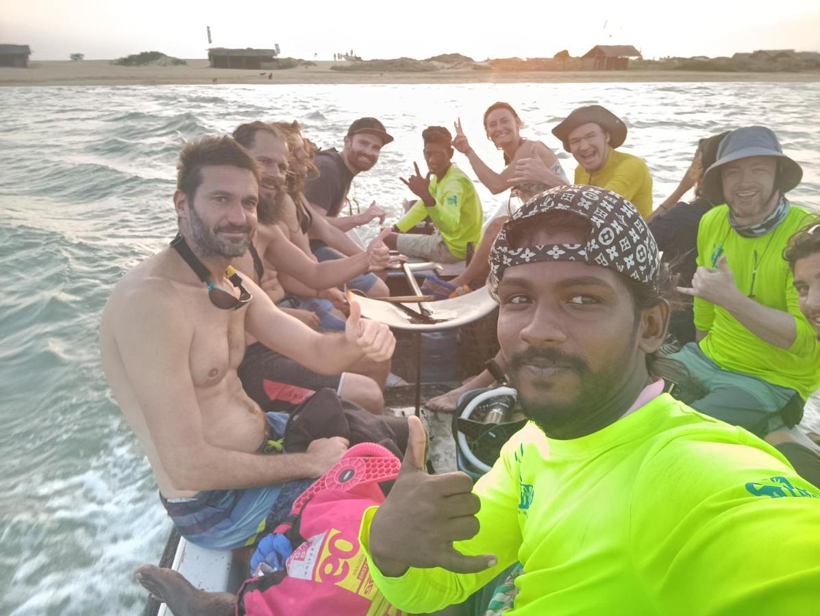 Отель Margarita Kitesurfing School Sri Lanka Калпития Экстерьер фото